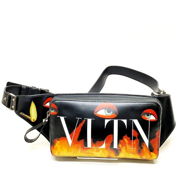 Valentino Garavani Waist Pouch Black PVC mon582-102525 - Picture 1 of 16